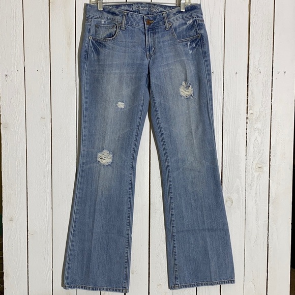 American Eagle Boyfriend Jeans - Picture 1 of 10